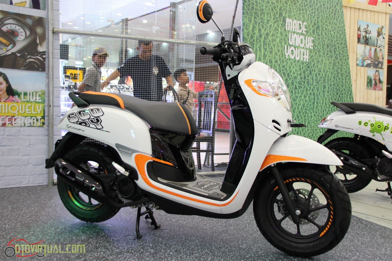 Download Koleksi Modifikasi Motor Scoopy Warna Cream Terlengkap