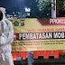 Mbah Bejo dan Pocong 'Bantu' Polisi di Sidoarjo Selama PPKM Darurat