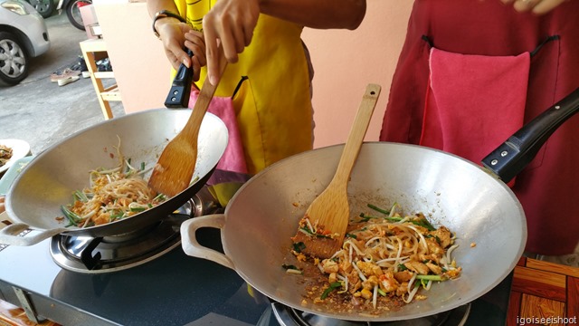 half day cooking class with Tom Yum Thai