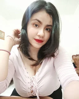 tante cantik