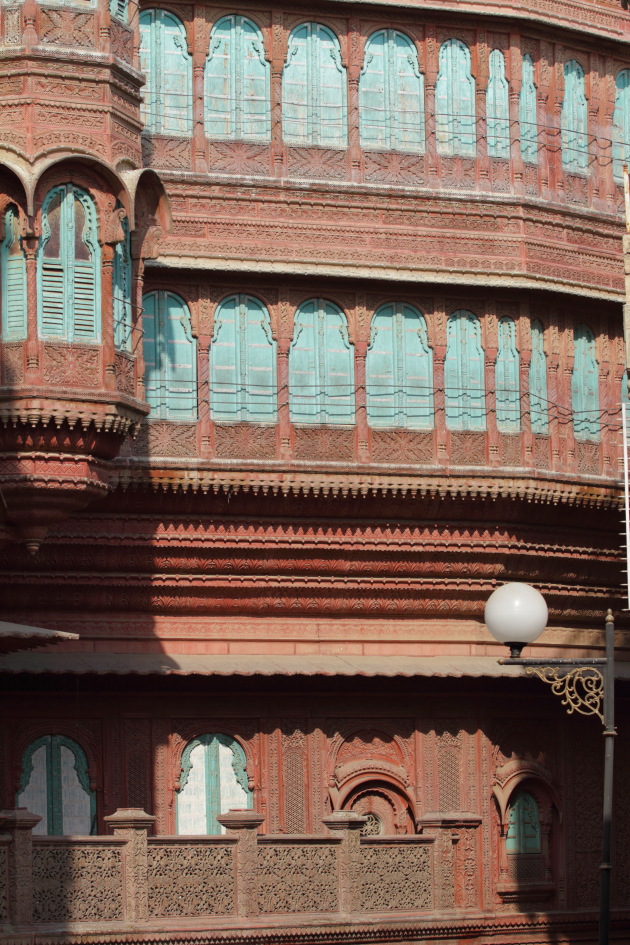 Walking amidst the stunning havelis of Bikaner, Rajasthan, India