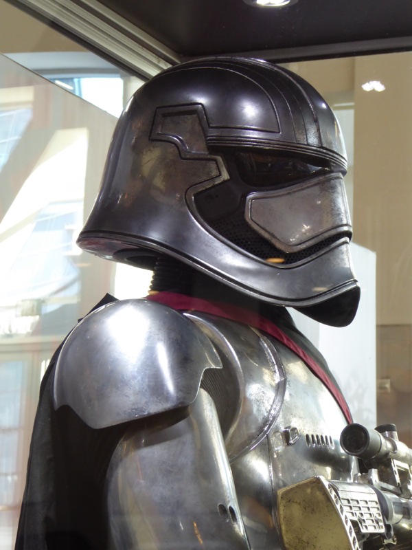 Captain Phasma helmet Star Wars