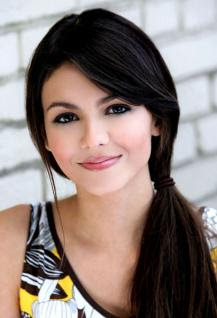  Victoria Justice Hot