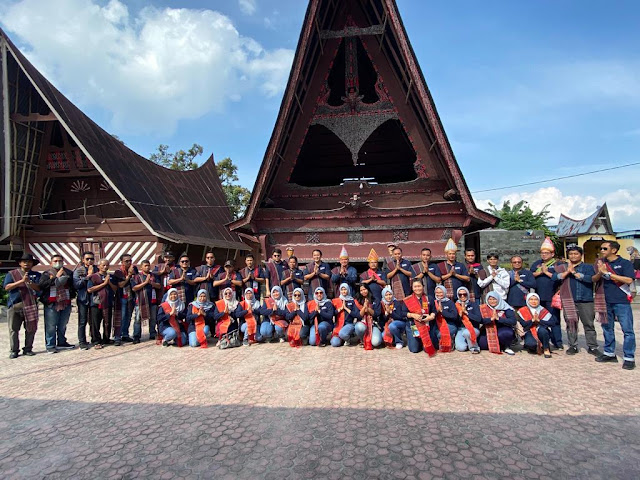 Paket Tour Menarik Danau Toba