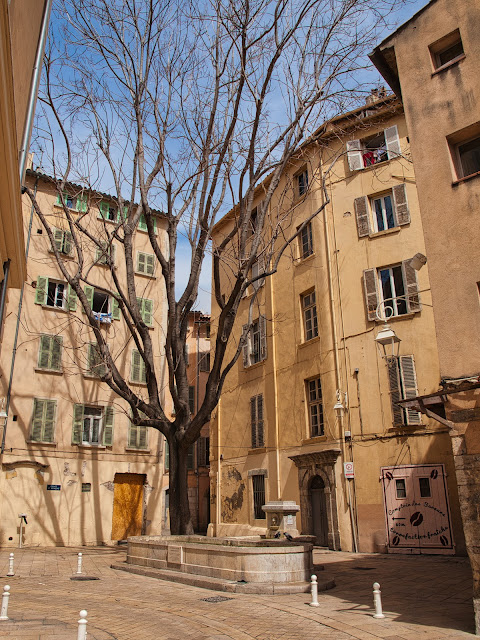 jiemve, le temps d'une pose, Var, Toulon, fontaine