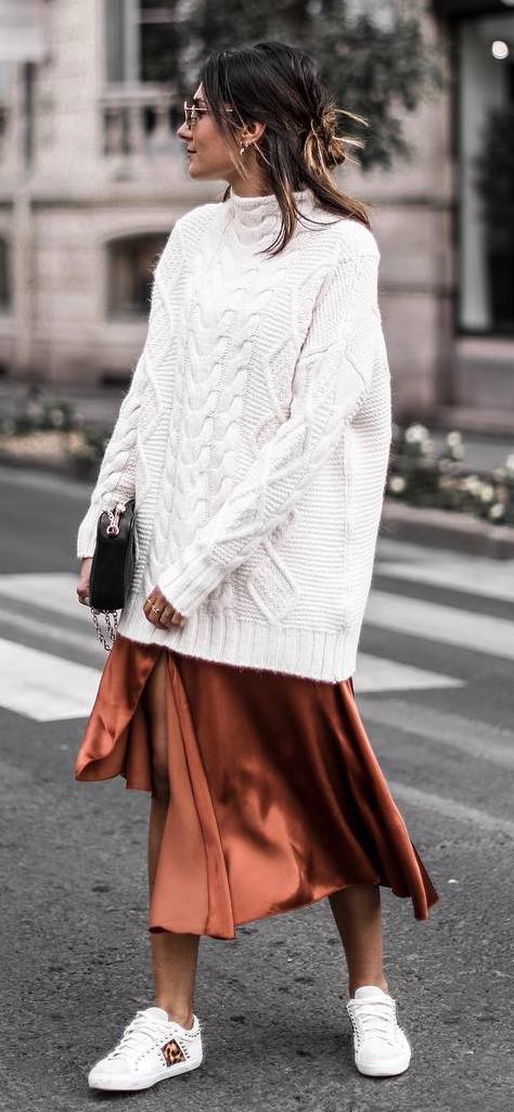 amazing winter outfit idea / knit oversized sweater + bag + silk skirt + sneakers