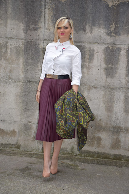 outfit gonna midi plisse come abbinare una gonna a pieghe come abbinare una gonna plissè abbinamenti gonna plissè mariafelicia magno fashion blogger colorblock by felym fashion blog italiani blogger di moda italiane web influencer italiane outfit per le feste natalizie cosa indossare a natale outfit invernali