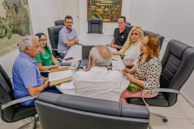Inclusão: Cícero Lucena anuncia ampliação da Tardezinha Inclusiva com oficinas artísticas