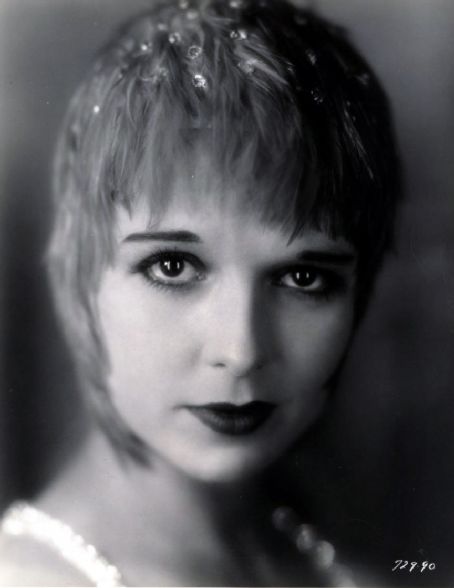 louise brooks portrait