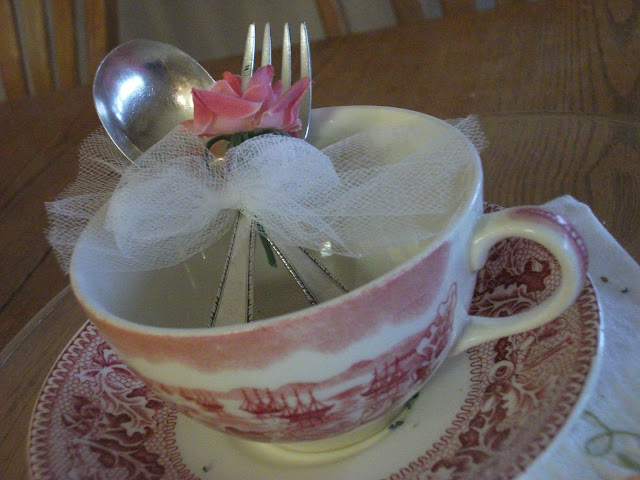  A little vintage gift set Tea cup and saucerthough not an exact match