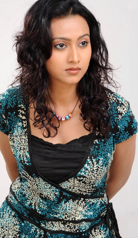 Cute Pictures of Aakarsha  South Indian Actress wallpapers