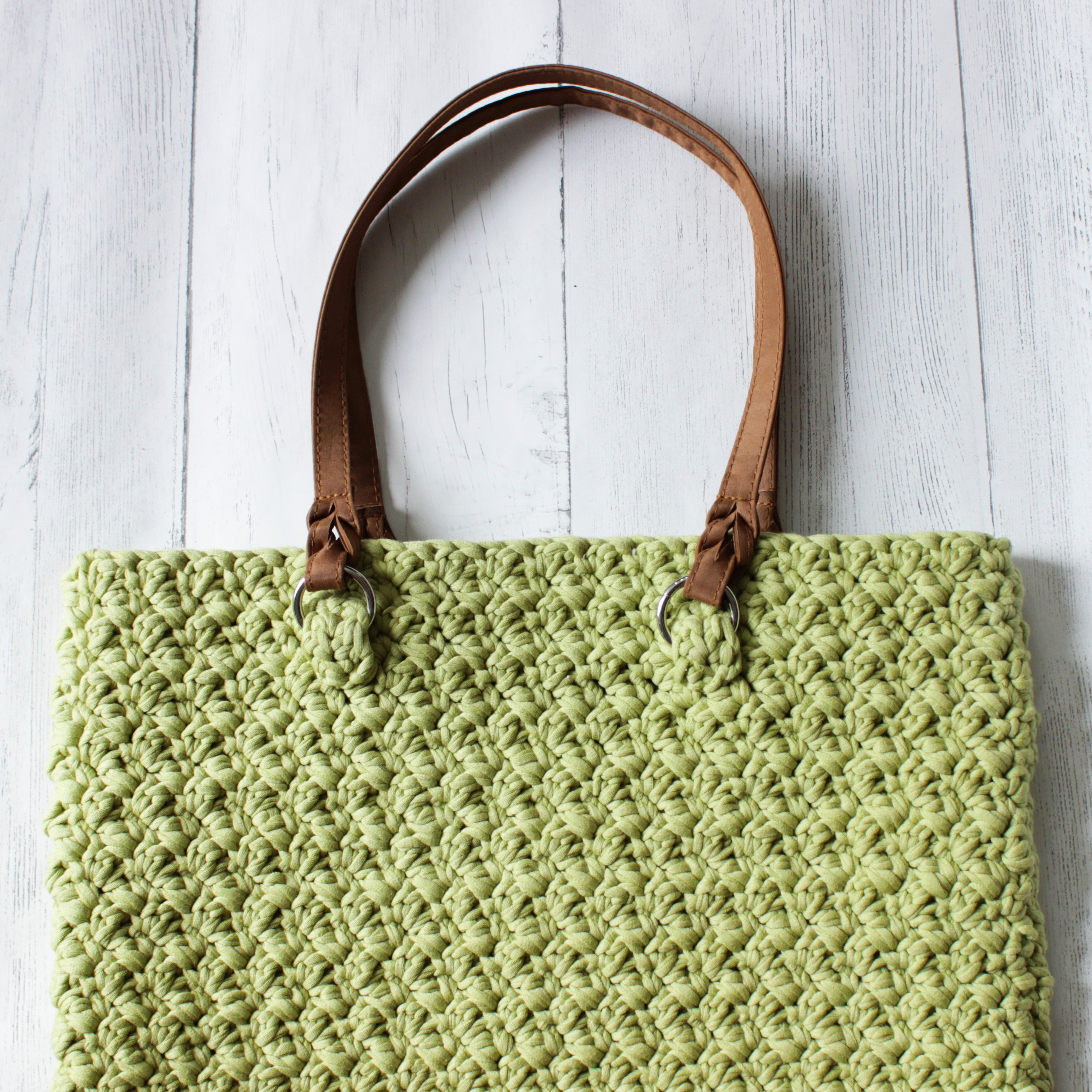 Modesty by Laura crochet Middleton Tote bag.