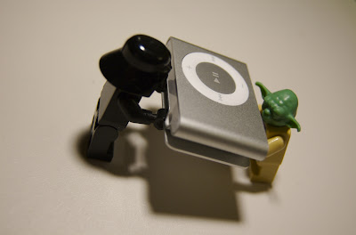 Yoda, Darth and a shuffle by yinyang from flickr (CC-NC-ND)