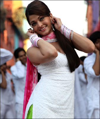 Aishwarya Rai Latest Hairstyles, Long Hairstyle 2011, Hairstyle 2011, New Long Hairstyle 2011, Celebrity Long Hairstyles 2234