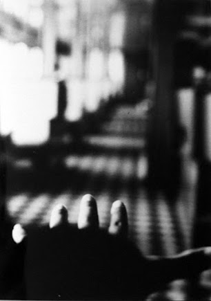 dirty blog - found photos : photo of hand showing corridor in istanbul