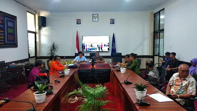 Wako Payakumbuh Rapat Video Coference dengan Gubernur Sumbar Terkait Penanganan Cepat Covid-19.