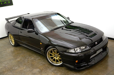 Modifikasi Nissan Skyline R33