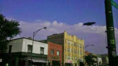 Stunning Photo Shows Ufo Over Chicago Logan Park