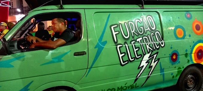 Furgão Elétrico 