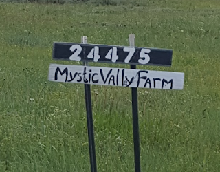 Mystic Valley Farm sign