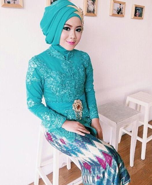 11 model kebaya muslim  untuk perpisahan  sekolah smp  sma 