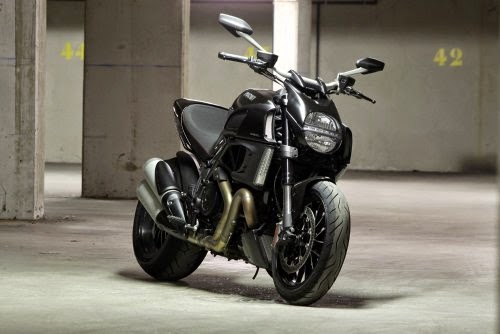 Poster of Ducati Diavel Right Front Super Bike