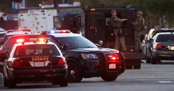 Πυροβολισμοί σε πάρτι στην Καλιφόρνια: «Πτώματα παντού» λένε οι αστυνομικοί που μπήκαν μέσα (βίντεο)