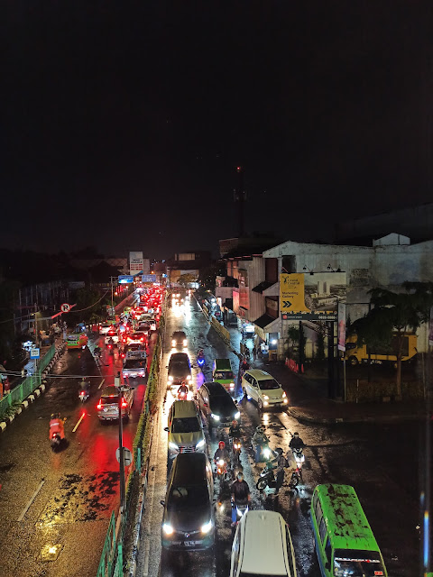 suasana hujan di kota bogor