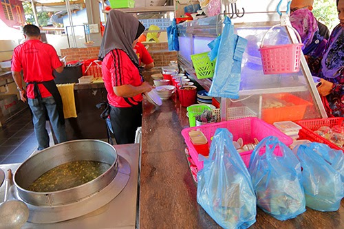 Kedai Makan Sedap: Yong Tau Foo Bagan ajam