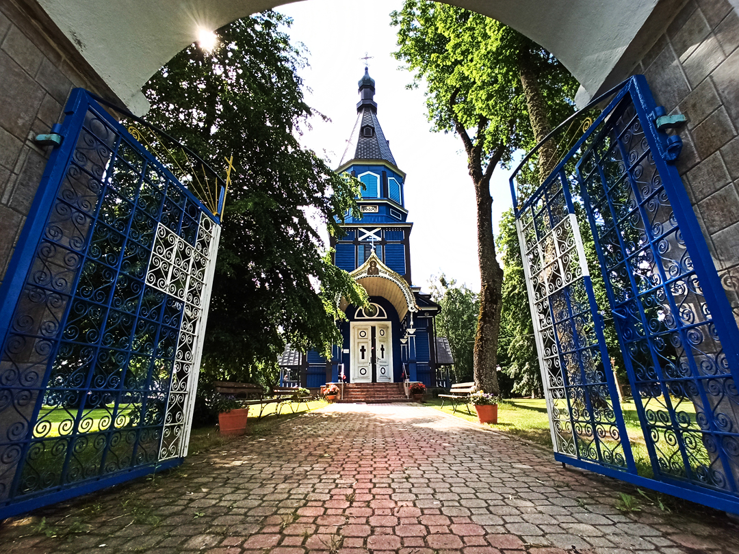 Parafia prawoslawna pw. Opieki Matki Bozej w Puchłach