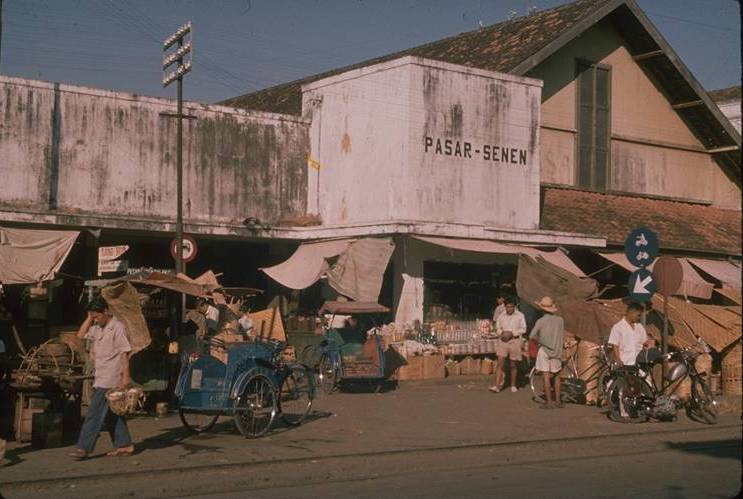 BERITA UNIK DAN MENARIK TENTANG KEHIDUPAN Foto djakarta 