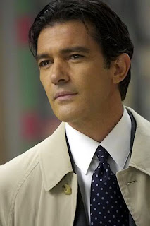 Antonio Banderas new haircut hair styles for 2011