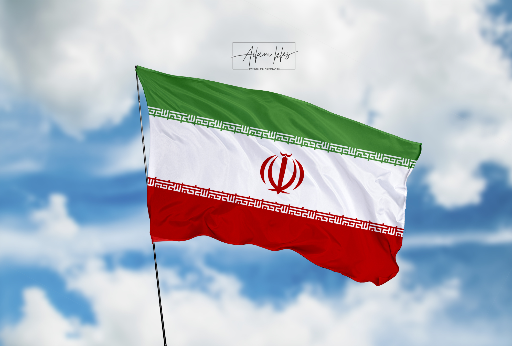 تحميل اجمل خلفية علم ايران يرفرف في السماء - اجمل خلفيات ايران الرائعة