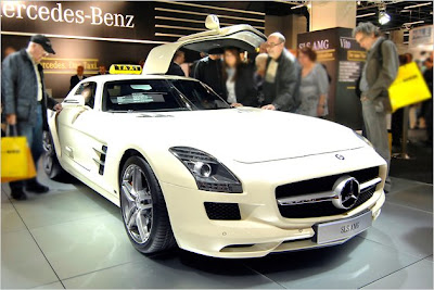 Taxi driver's dream: Mercedes SLS as the special AMG