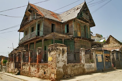 Fachadas de una casa en Haiti - Imagen de www.visualgeography.com