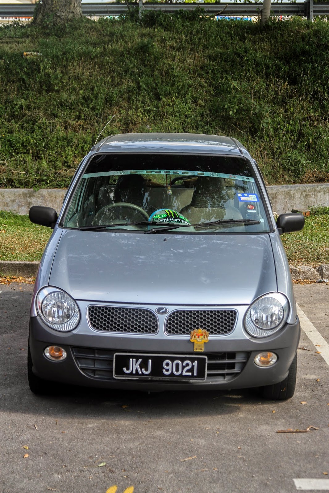 Kereta Sewa Gelang Patah