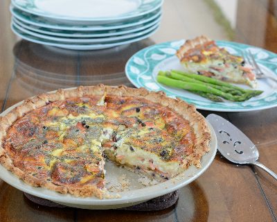 Smoked Salmon Quiche ♥ KitchenParade.com. Just a crust plus 20 minutes, perfect for brunch or a simple supper.