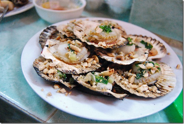 eating in sai gon 3
