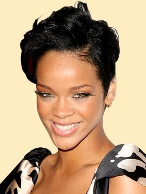 rihanna short haircuts 2011. RIHANNA SHORT HAIR STYLES 2011