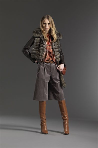 Gucci Prefall collection, coats, cabans, pants, skirts, Sartorial jackets, daywear, Fibre2fashion