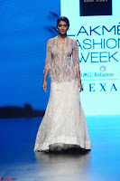 Lakme Fashion Week 2018   Pooja Hegde at Lakme Fashion Week 2018 on 4th Feb 2018 2 ~  Exclusive 028.JPG