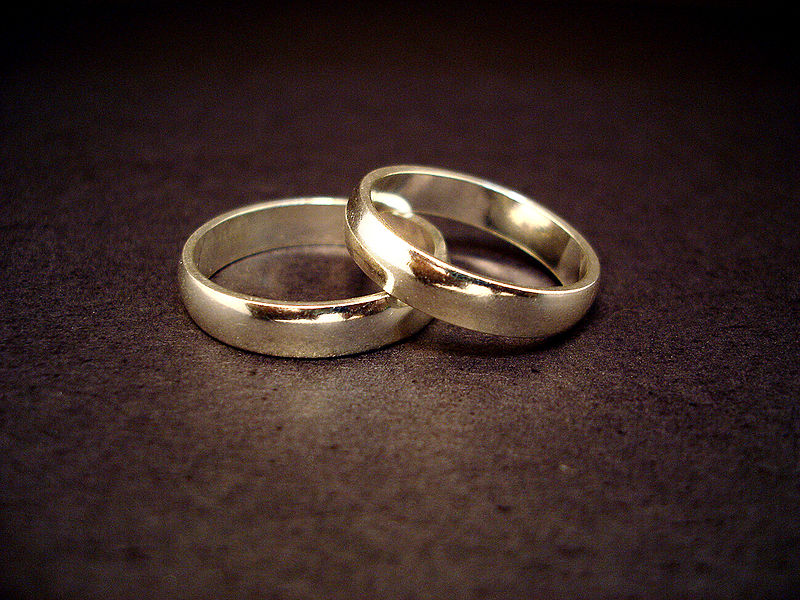 Wedding rings c Jeff Belmonte published under a creative commons licence