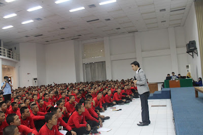 motivator islam, Motivator Muda, motivator passion, motivator seminar, motivator terbaik, motivator training, pelatihan motivasi, training motivasi, motivasi ospek, pelatihan ospek, pembicara ospek, Edvan M Kautsar, Motivator Terbaik, Motivator PLN, Motivator Mahasiswa, Motivator Maba, Pembicara Ospek