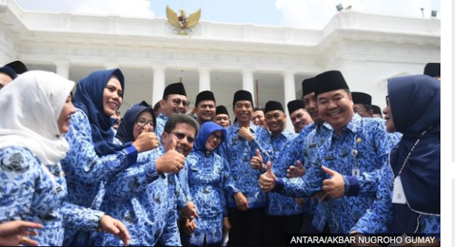 Untuk Memenangi Pilpres 2019,  Joko Widodo  Menaikan Gaji PNS, Polri, TNI di Naikan