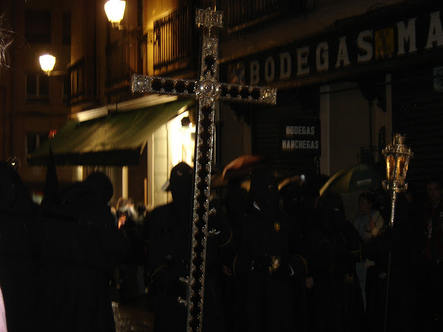 Semana Santa en León | España | Fotos urbanas + nocturnas | Fiesta religiosa