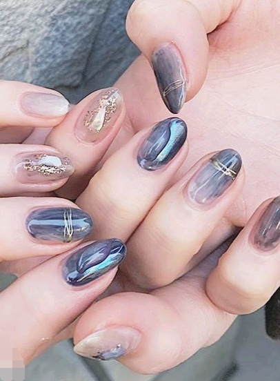 38+Nail Design Ideas-Monochrome style