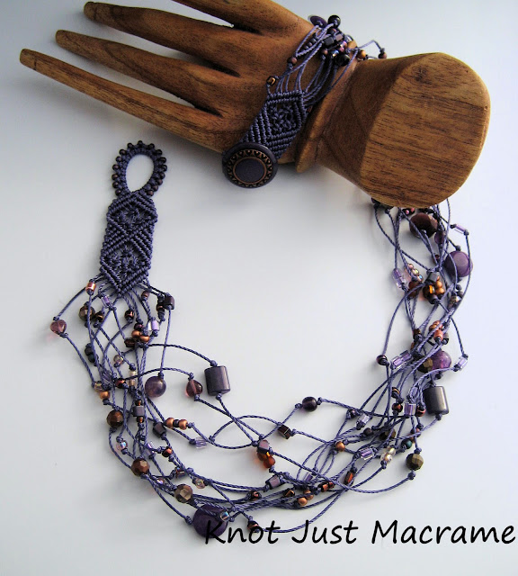 Macrame neckace in purple and copper
