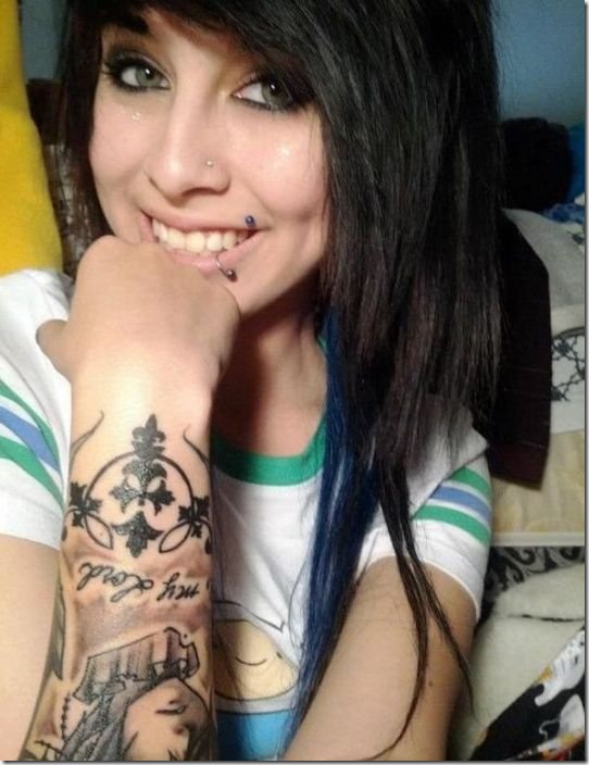 sexy-emo-girls-eaf3bb