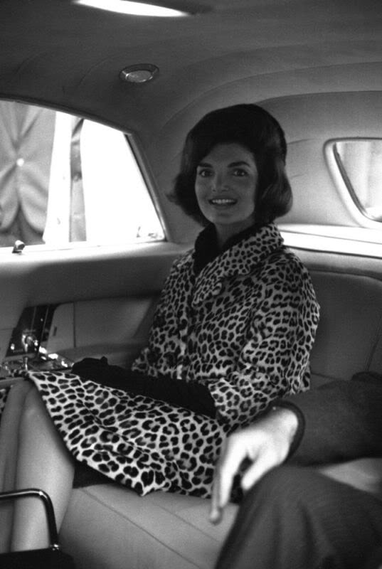 jackie kennedy blood stained suit picture. jackie kennedy blood stained
