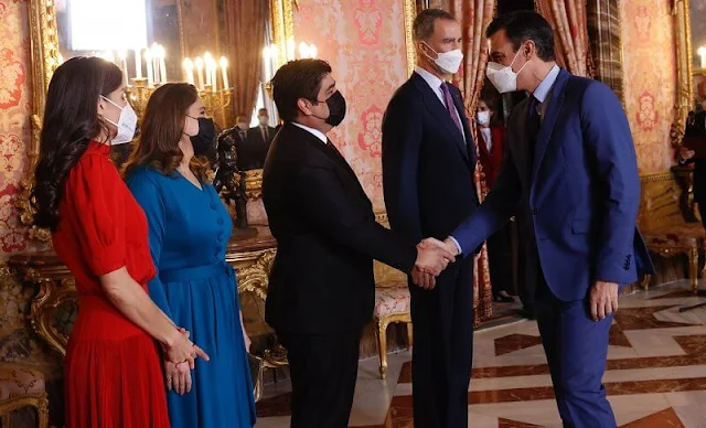 President Carlos Alvarado Quesada and First Lady Claudia Dobles Camargo. Queen Letizia wore Queen Sofia's red fringe skirt and blouse